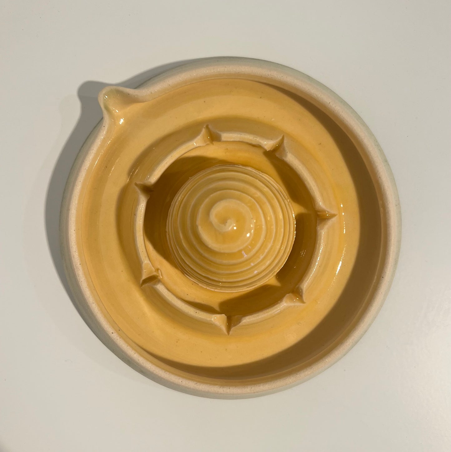 Hiro Citrus Squeezers